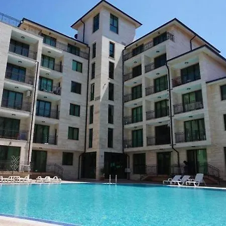 Destination Bulgaria 2000 Amadeus Lux Summer Private *